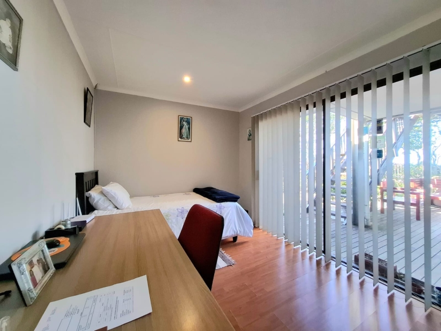 7 Bedroom Property for Sale in Gonubie Eastern Cape